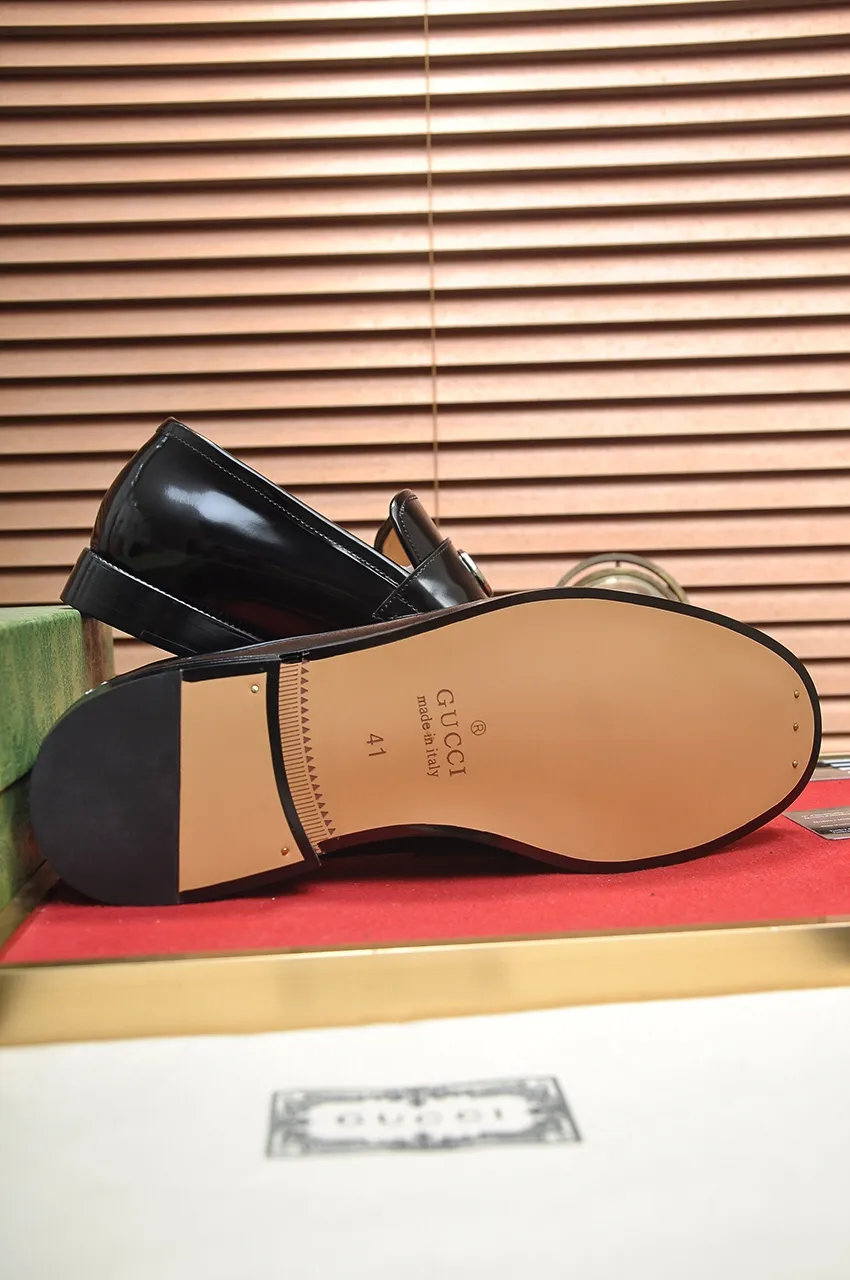 Men's men's shoes💰520💶【GUCCI】 (high-end Niuli) new model🍀Gucci* - top version Gucci classic casual leather shoes! It is made of imported original cowhide and has a comfortable first layer of cowhide lining! Original wear-resistant rubber outsole! High quality products! Code number 38-44!